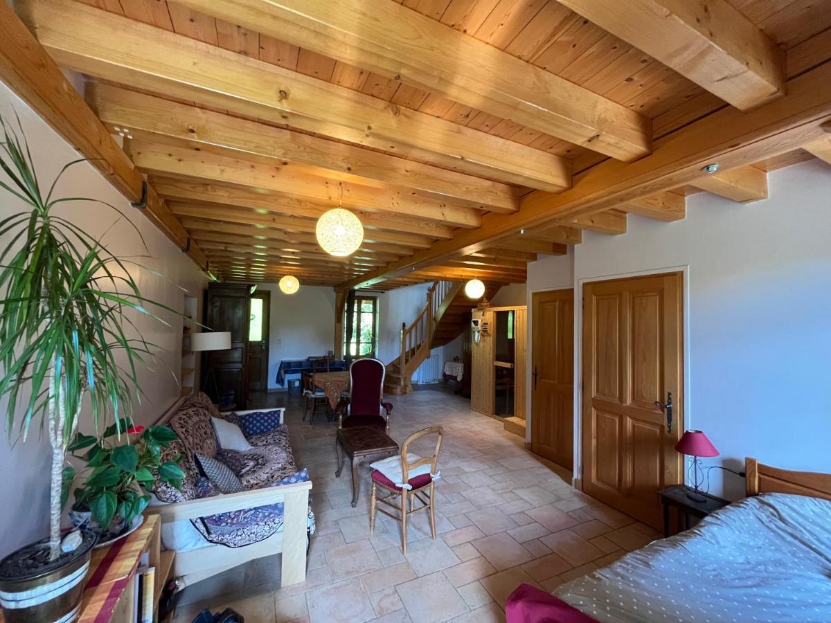 Ecolieu Le Chant Du Temps Bed and Breakfast Saint-Usuge Exteriör bild