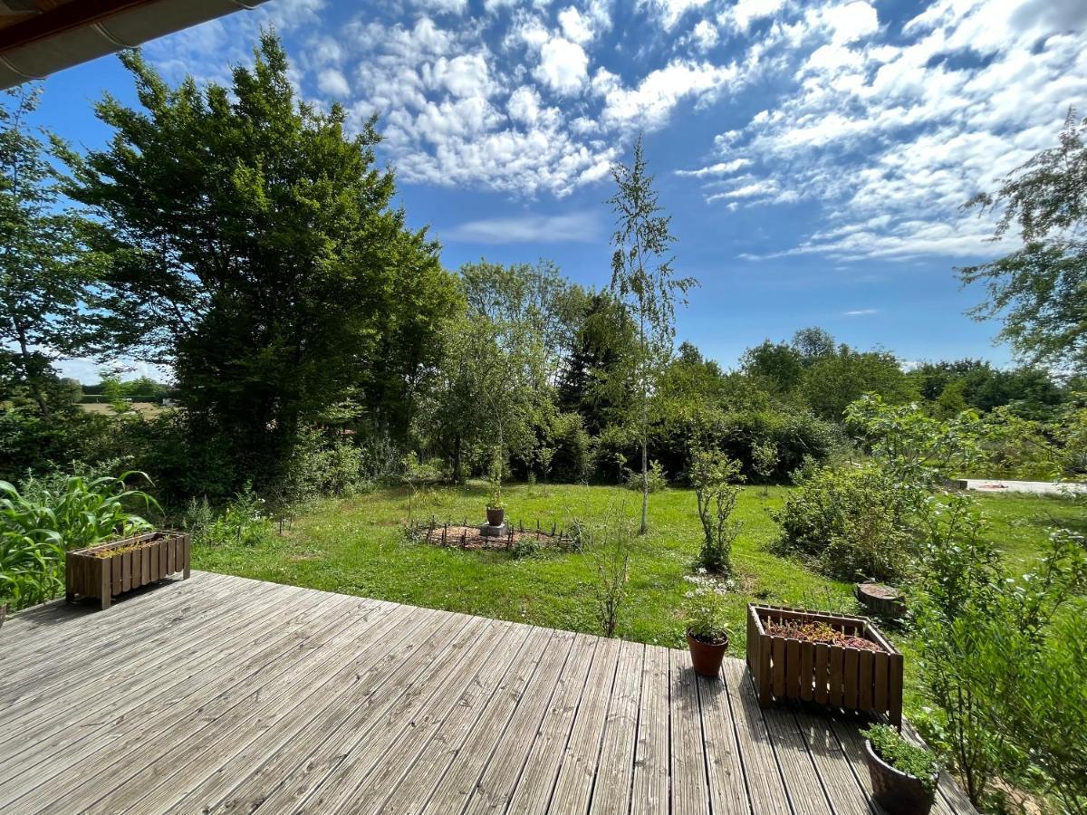Ecolieu Le Chant Du Temps Bed and Breakfast Saint-Usuge Exteriör bild
